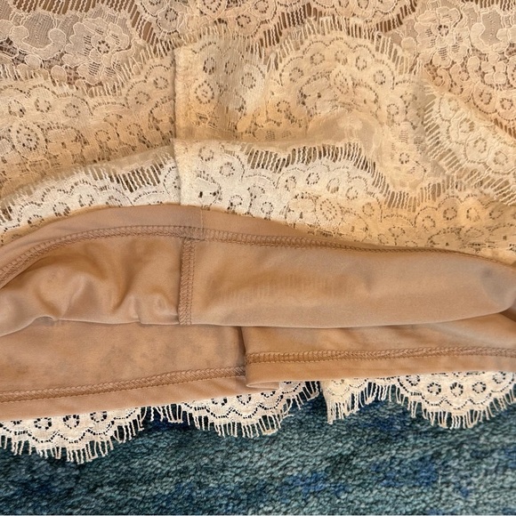 Rose & Olive Cream Lace High-Low Blouse M Boho Coquette Romantic Sheer Layers - Picture 6 of 11